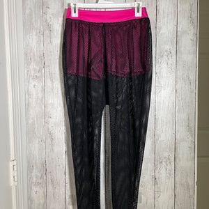 Zumba Bold Mesh Leggings  - Size Spicey Small - Color Bold Black